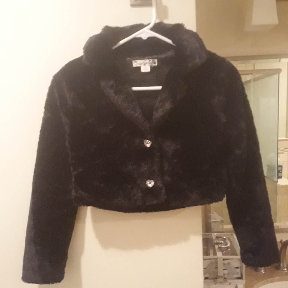 Black fur long sleeve shrug